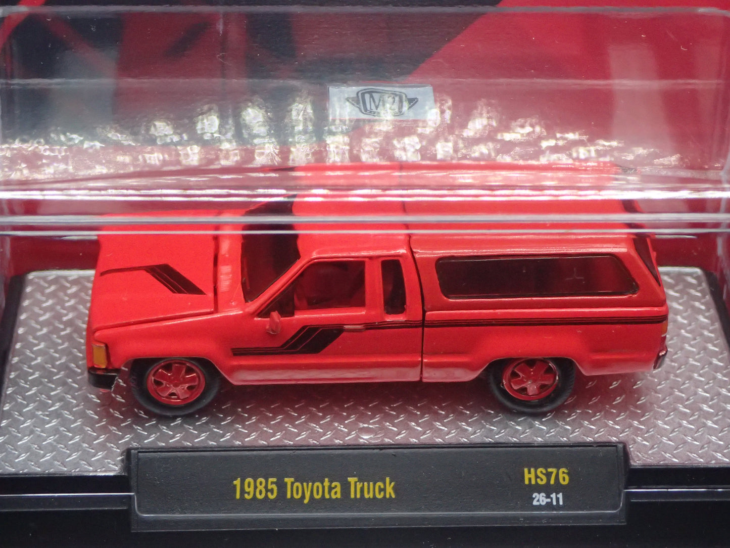 1985 TOYOTA MINI TRUCK 2026 M2 MACHINES RED CHASE HOBBY 1/1804 HS76 26-11