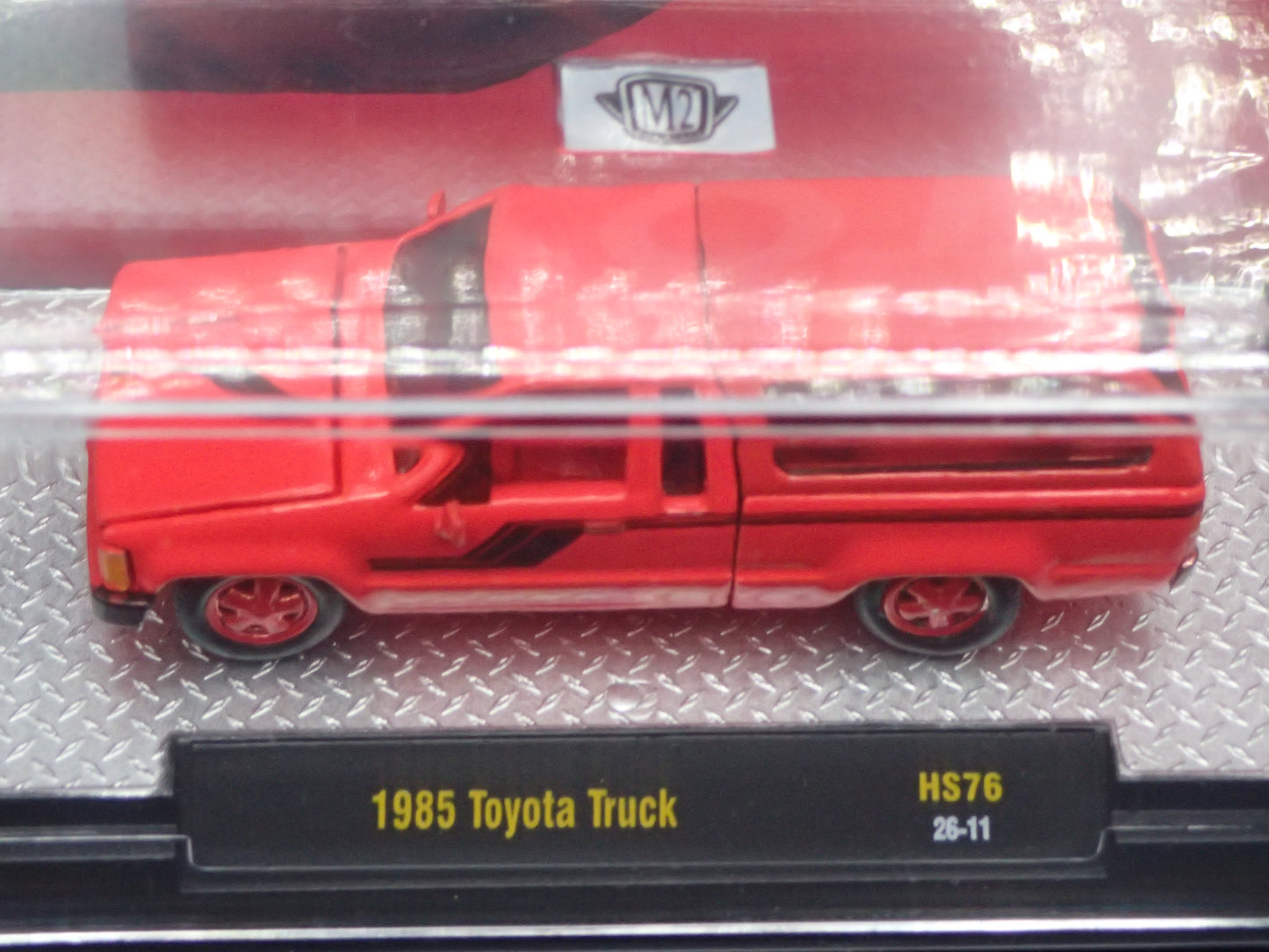 1985 TOYOTA MINI TRUCK 2026 M2 MACHINES RED CHASE HOBBY 1/1804 HS76 26-11