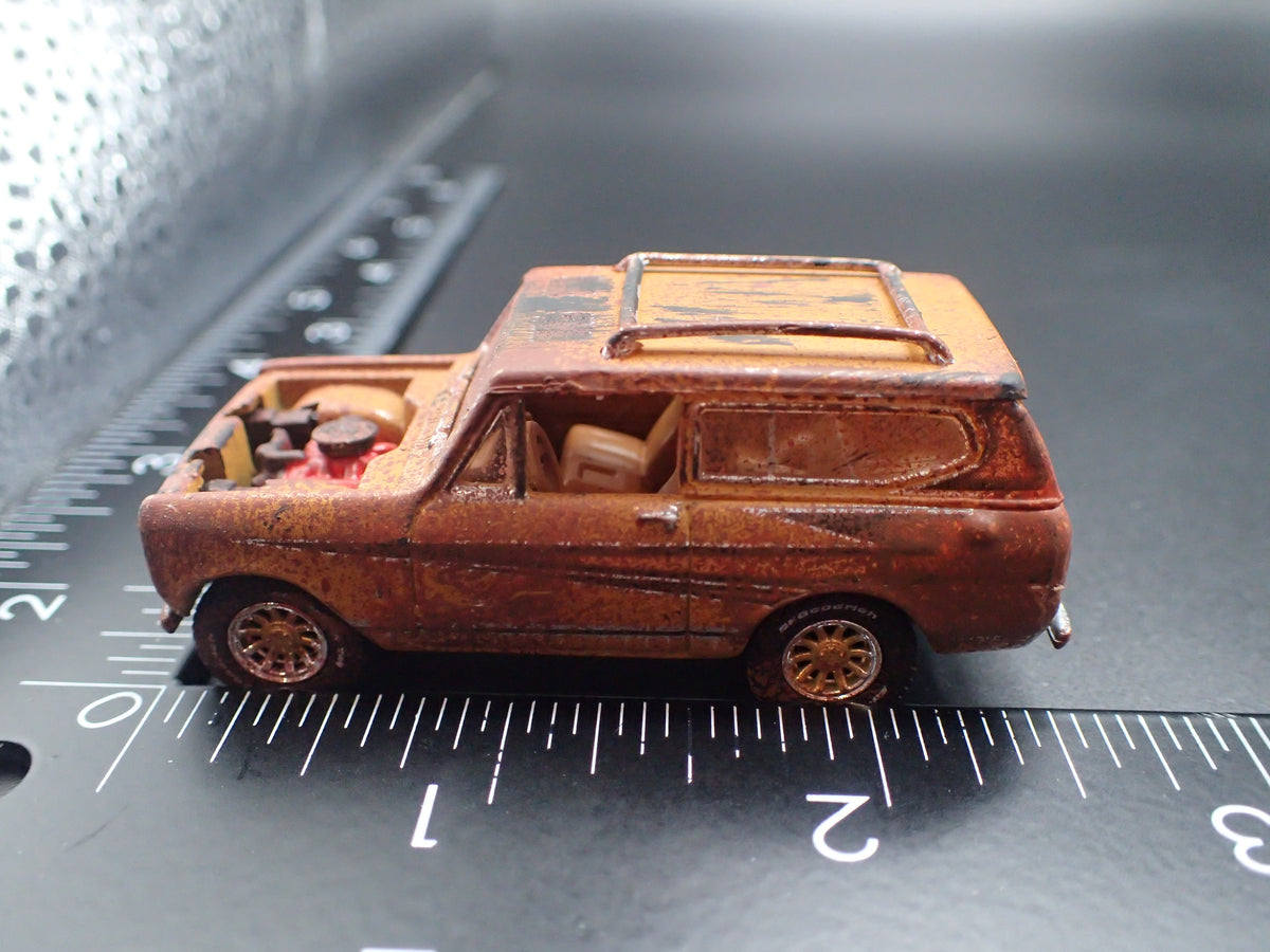 1979 79 INTERNATIONAL SCOUT II CUSTOM BARN FIND 1:64 SCALE DIECAST MODEL CAR