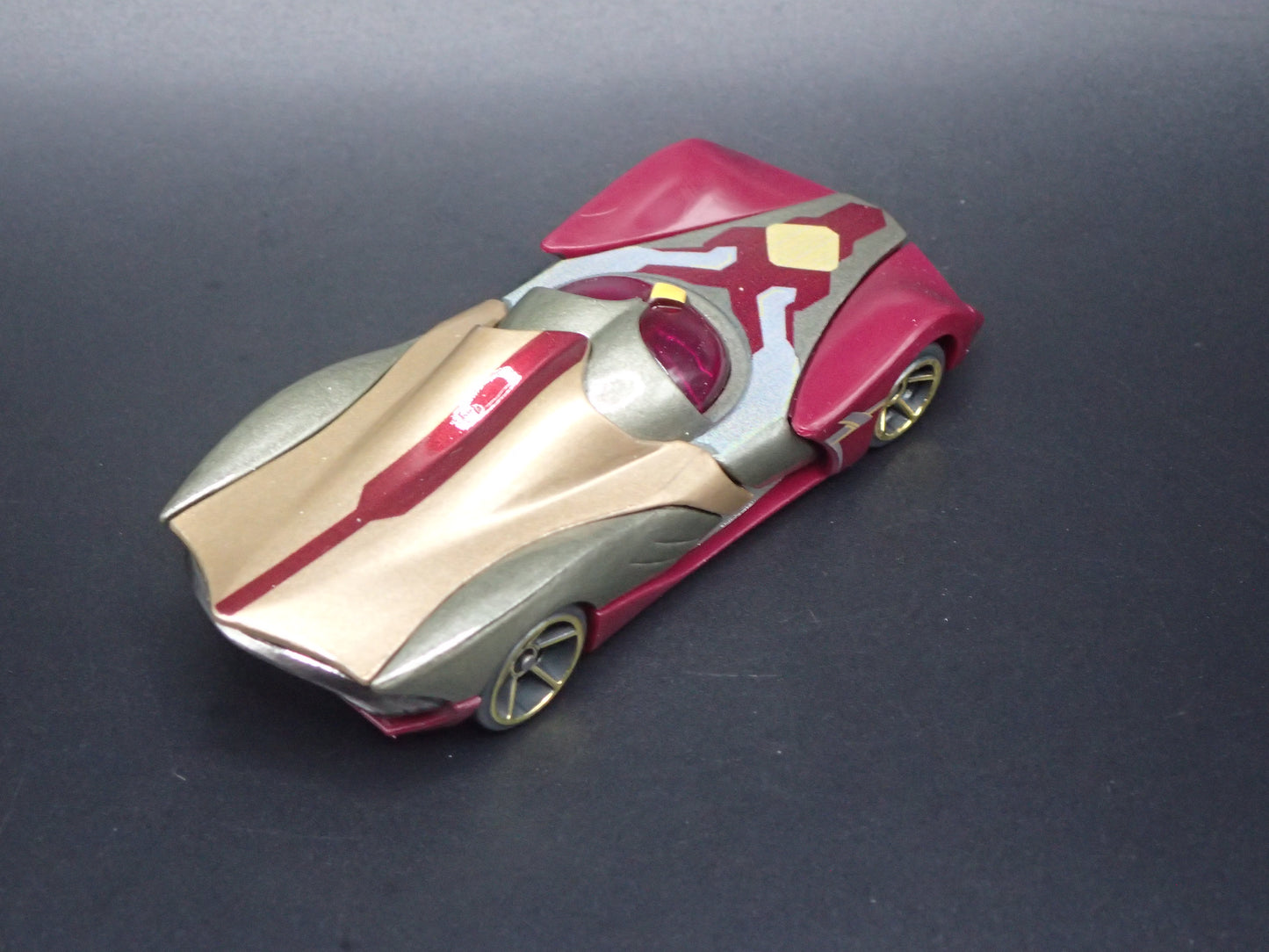 VISION MARVEL CHARACTER CARS 1/64 SCALE DIORAMA DIECAST MODEL CAR