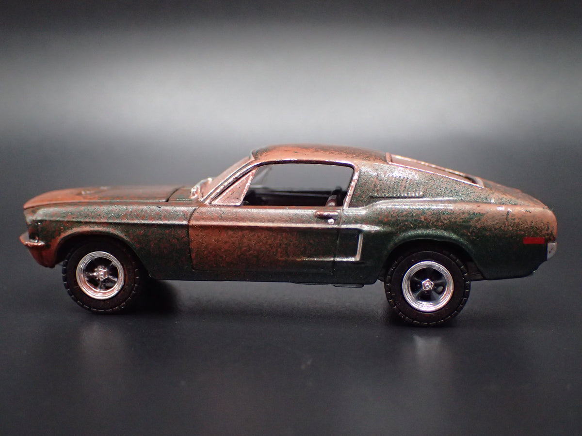 1968 FORD MUSTANG BULLITT FASTBACK BARN FIND 1:64 SCALE DIECAST MODEL CAR
