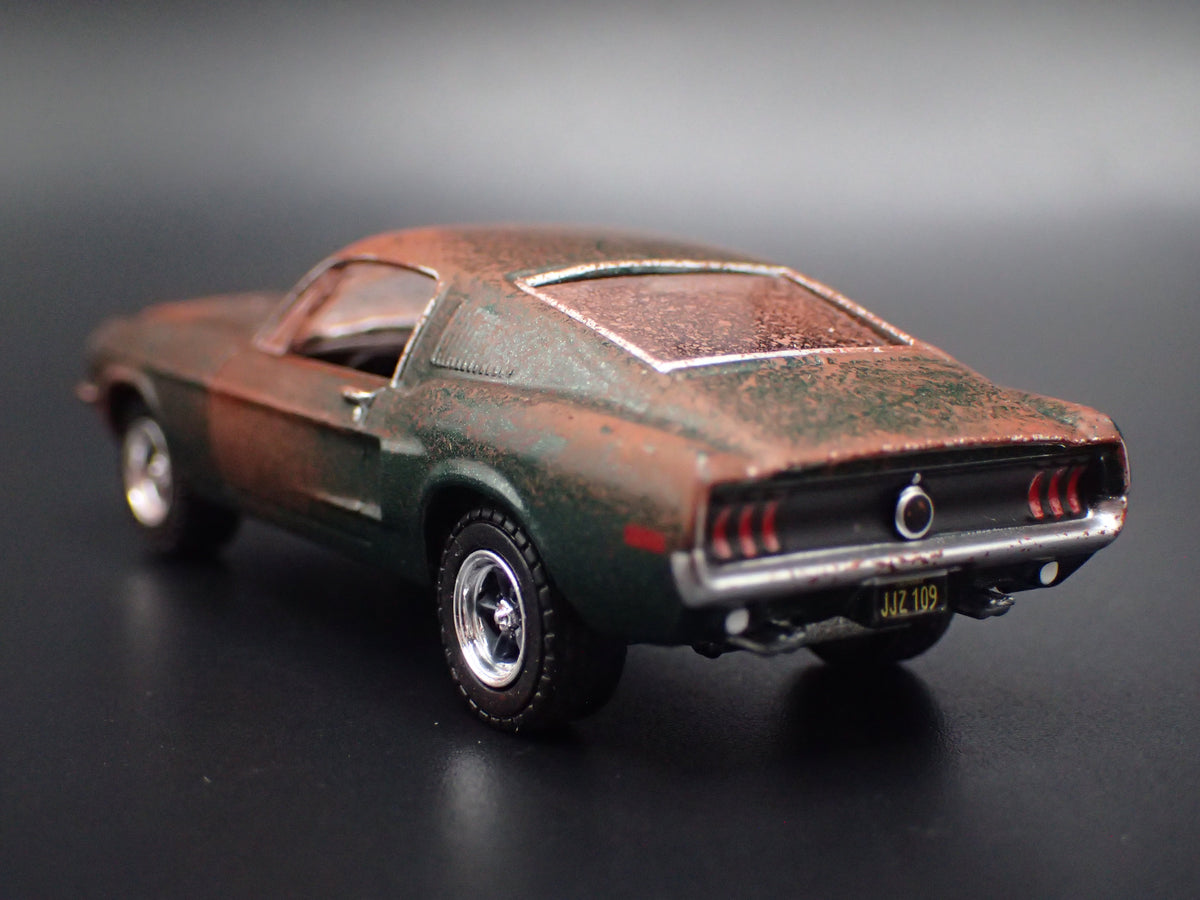 1968 FORD MUSTANG BULLITT FASTBACK BARN FIND 1:64 SCALE DIECAST MODEL CAR