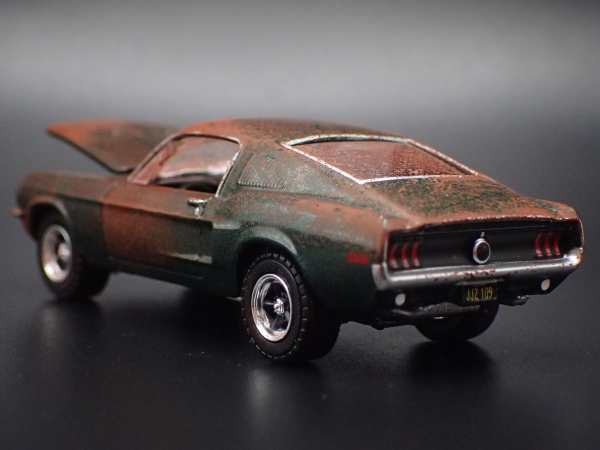 1968 FORD MUSTANG BULLITT FASTBACK BARN FIND 1:64 SCALE DIECAST MODEL CAR