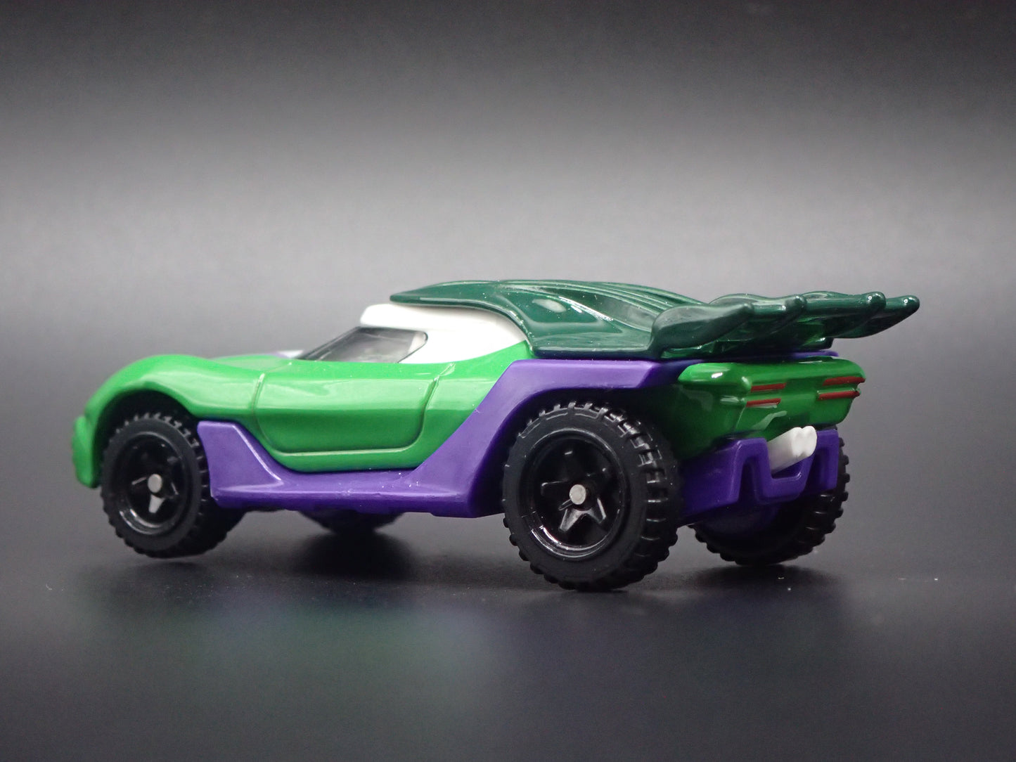 SHE HULK MARVEL CHARACTER CARS 1/64 SCALE COLLECTIBLE DIECAST MODEL CAR