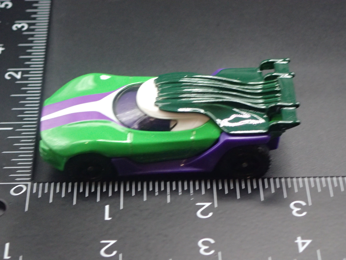 SHE HULK MARVEL CHARACTER CARS 1/64 SCALE COLLECTIBLE DIECAST MODEL CAR