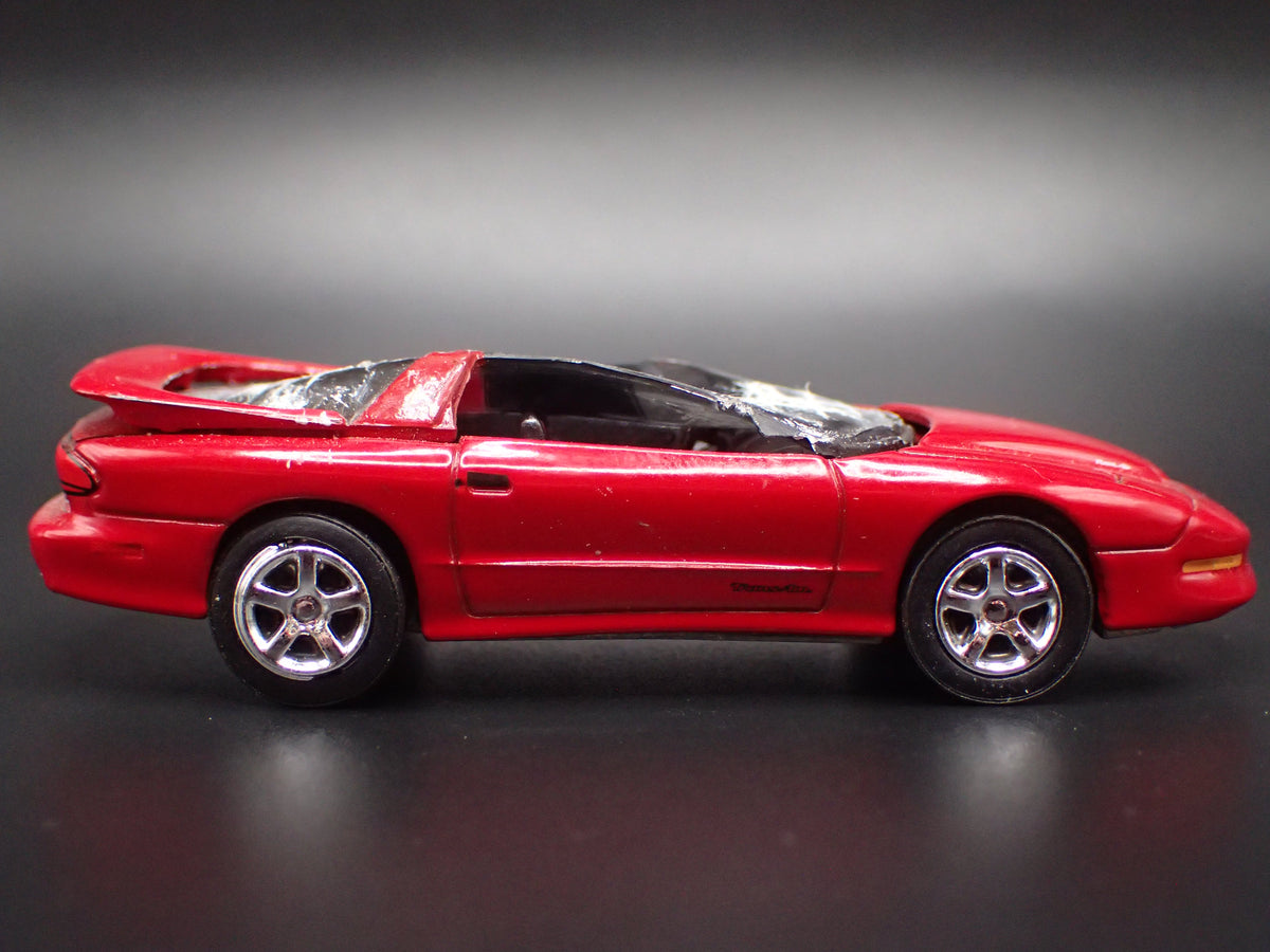 1997 97 PONTIAC FIREBIRD T/A TA ROLLOVER JUNKYARD 1:64 SCALE DIECAST MODEL CAR