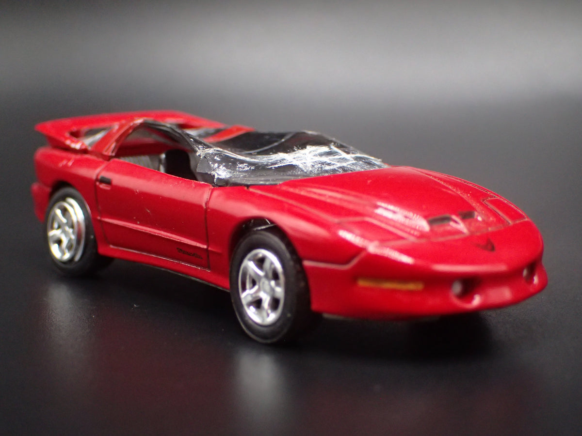 1997 97 PONTIAC FIREBIRD T/A TA ROLLOVER JUNKYARD 1:64 SCALE DIECAST MODEL CAR