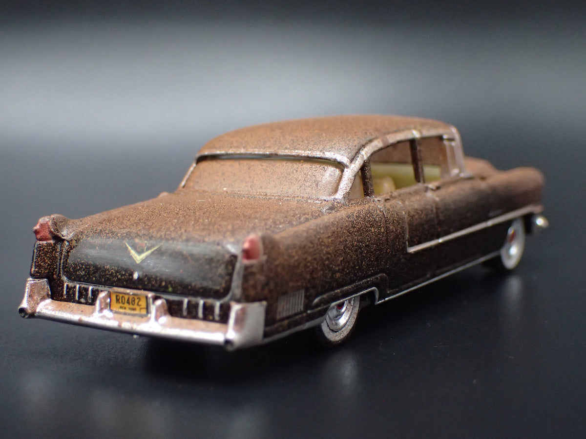 1955 CADILLAC CADDY FLEETWOOD SERIES 60 BARN FIND 1/64 SCALE DIECAST MODEL CAR