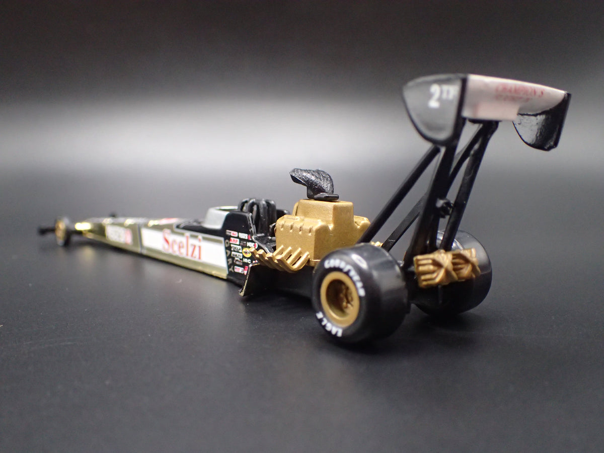 2001 01 GARY SCELZI NHRA TOP FUEL DRAGSTER 1:64 SCALE DIORAMA DIECAST MODEL CAR