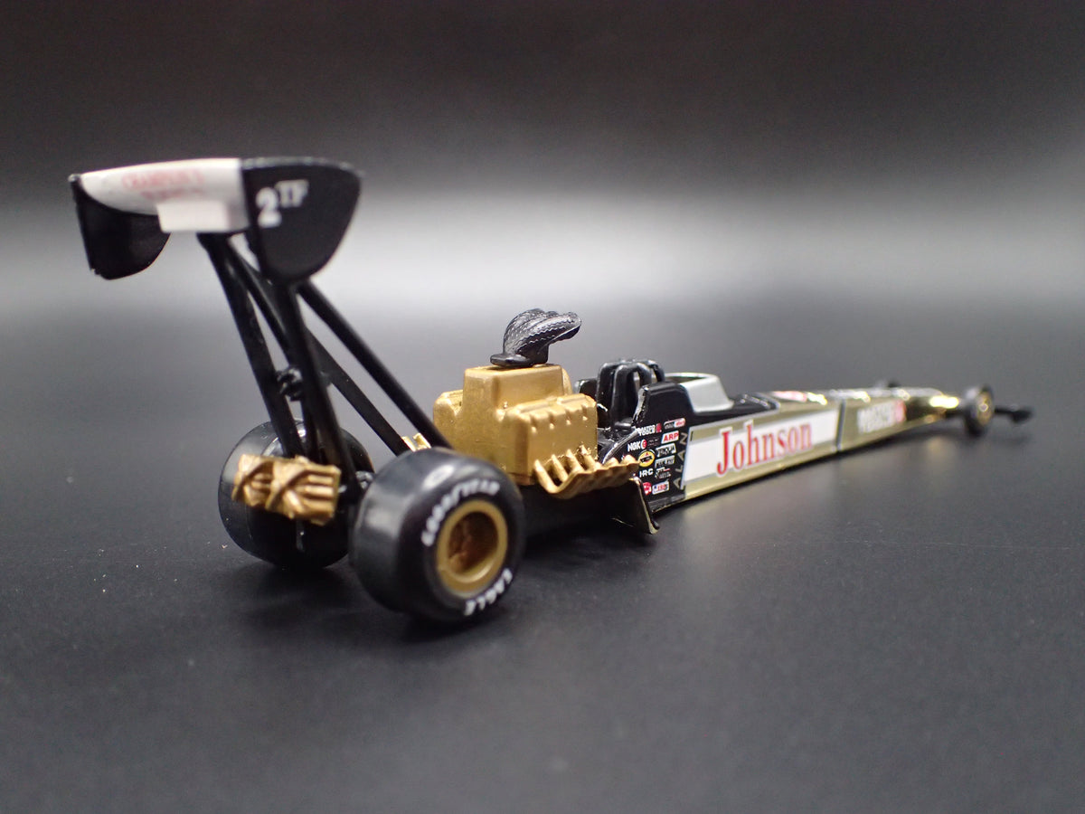 2001 01 GARY SCELZI NHRA TOP FUEL DRAGSTER 1:64 SCALE DIORAMA DIECAST MODEL CAR