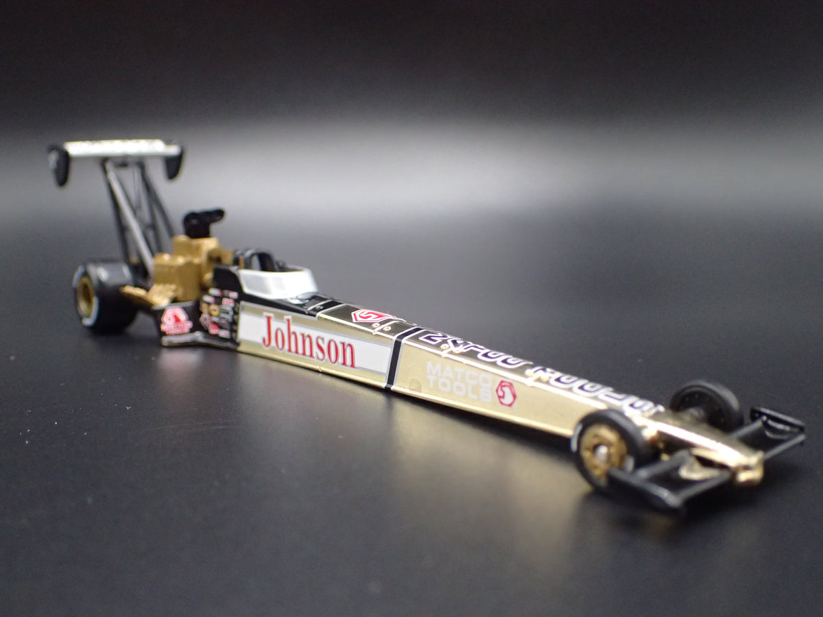 2001 01 GARY SCELZI NHRA TOP FUEL DRAGSTER 1:64 SCALE DIORAMA DIECAST MODEL CAR
