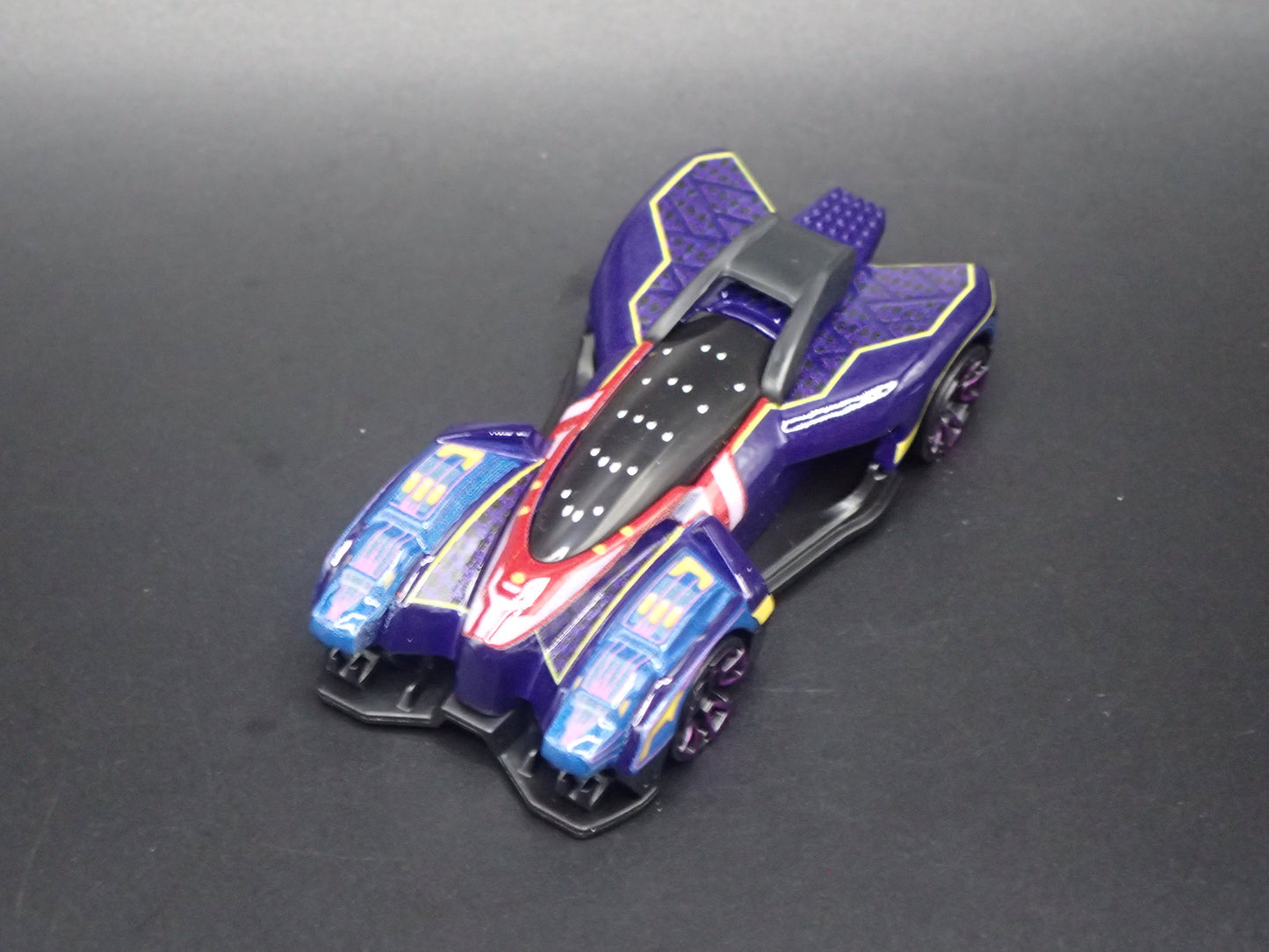 SHURI BLACK PANTHER MARVEL CHARACTER CARS 1/64 SCALE DIORAMA DIECAST MODEL CAR