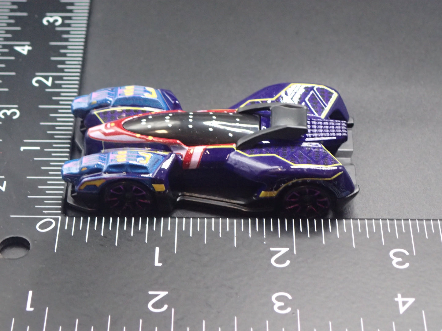 SHURI BLACK PANTHER MARVEL CHARACTER CARS 1/64 SCALE DIORAMA DIECAST MODEL CAR