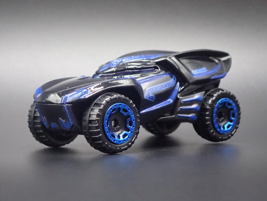 BLACK PANTHER MARVEL CHARACTER CARS 1/64 SCALE DIORAMA DIECAST MODEL CAR