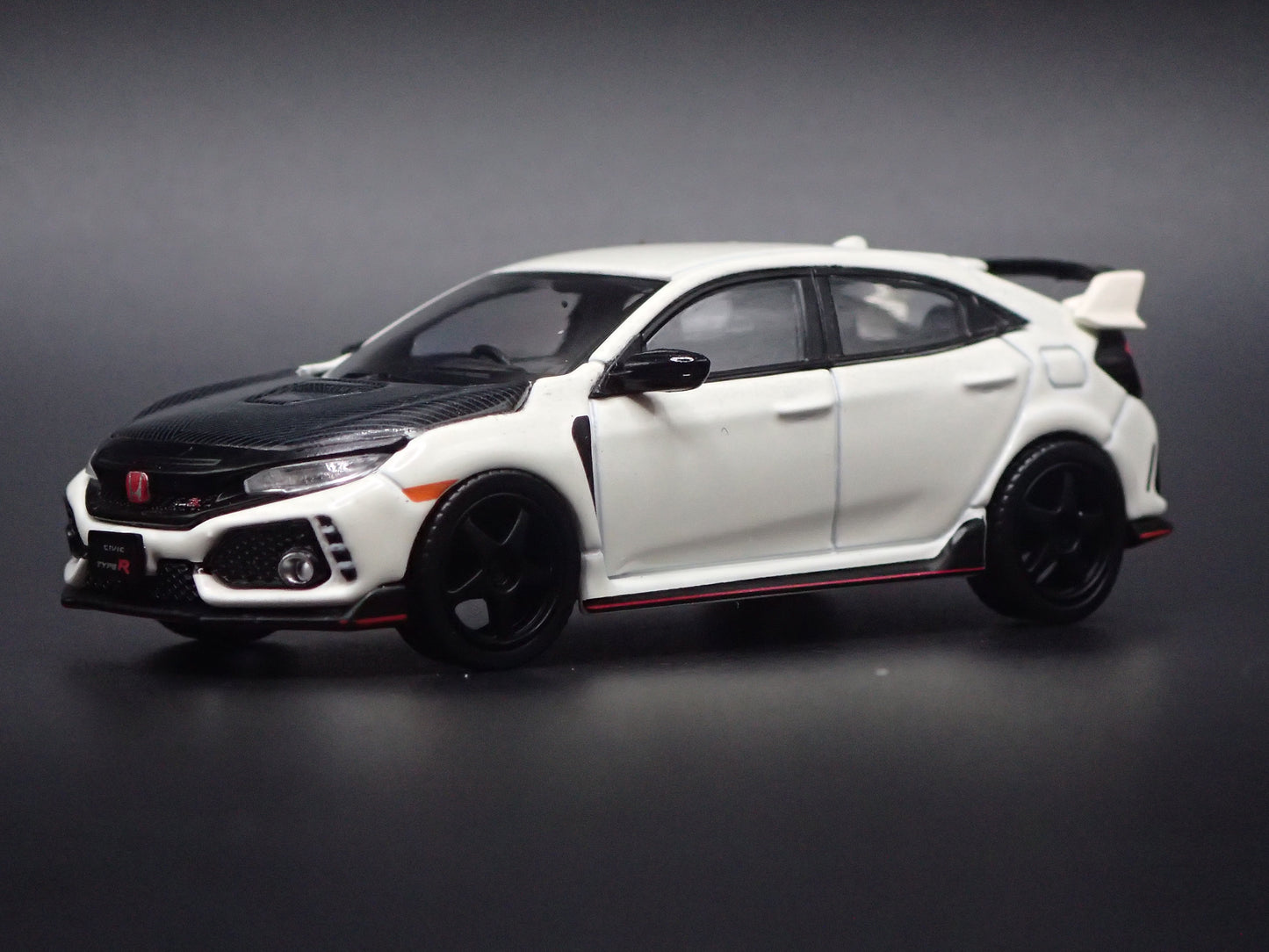 2017-2021 HONDA CIVIC TYPE R FK8 WHITE 1:64 SCALE COLLECTIBLE DIECAST MODEL CAR