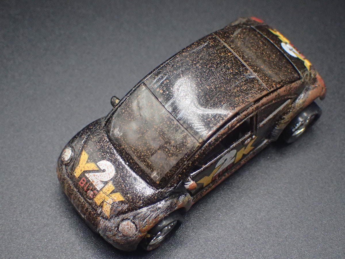 1998-2011 VW VOLKSWAGEN NEW BEETLE BUG BARN FIND 1:64 SCALE DIECAST MODEL CAR