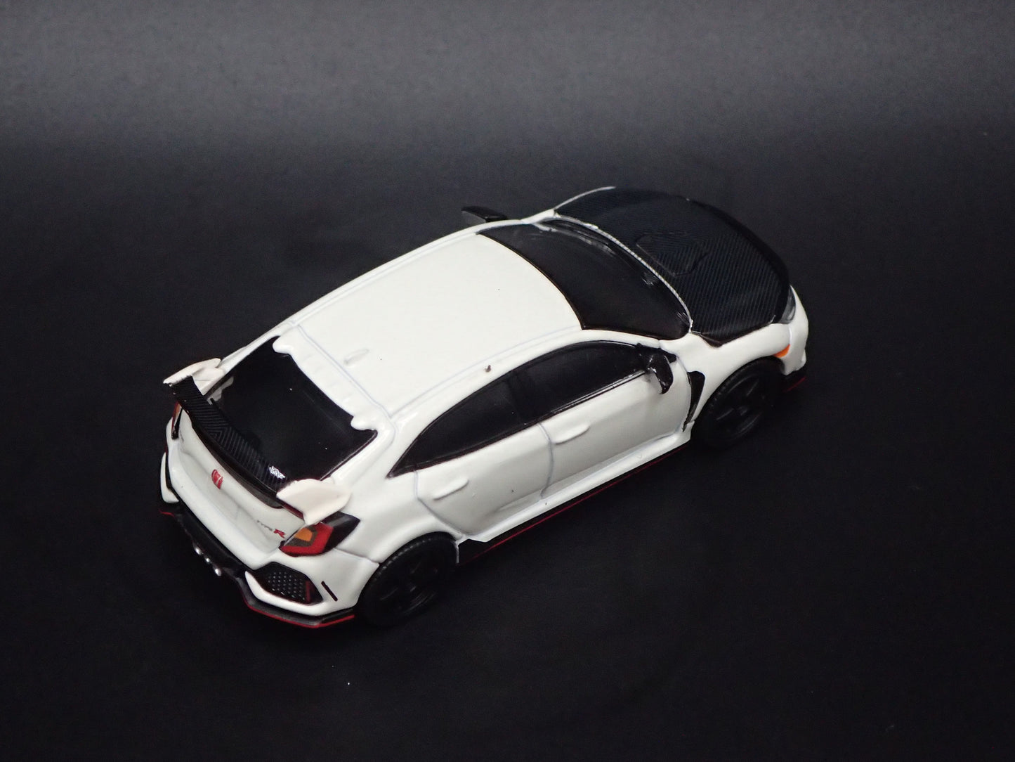 2017-2021 HONDA CIVIC TYPE R FK8 WHITE 1:64 SCALE COLLECTIBLE DIECAST MODEL CAR
