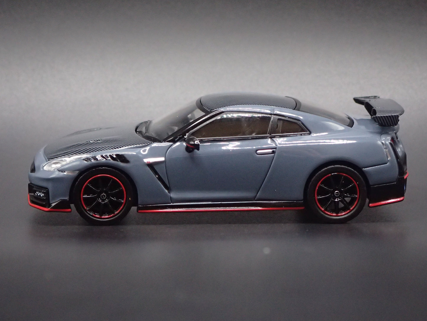2023-2025 NISSAN GTR R35 SKYLINE NISMO GRAY 1:64 SCALE DIECAST MODEL CAR