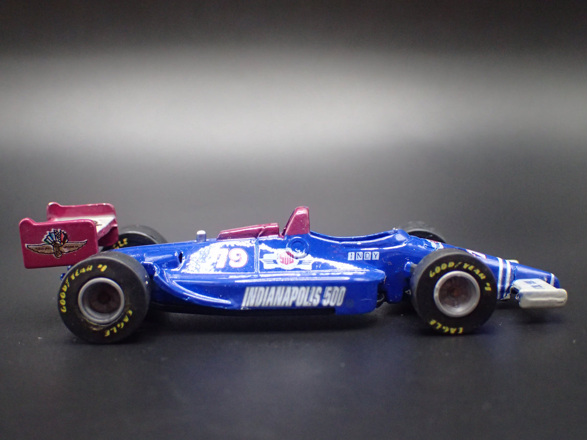1995 95 INDIANAPOLIS 500 EVENT RACE CAR 1:64 SCALE DIECAST MODEL CAR