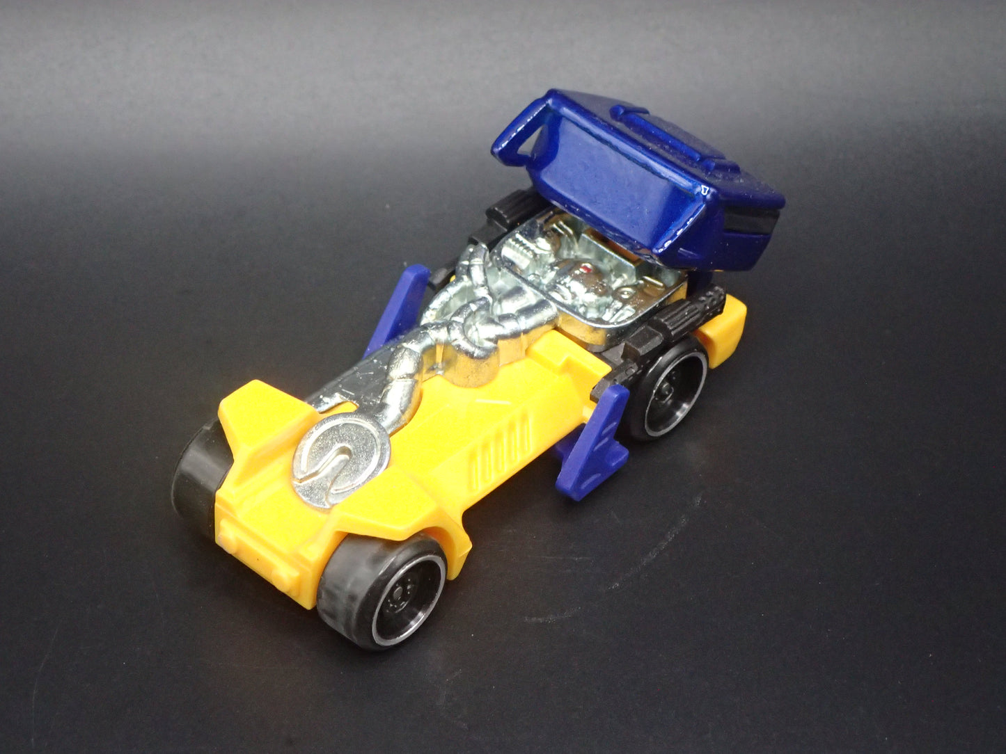 CABLE MARVEL CHARACTER CARS 1/64 SCALE DIORAMA DIECAST MODEL CAR