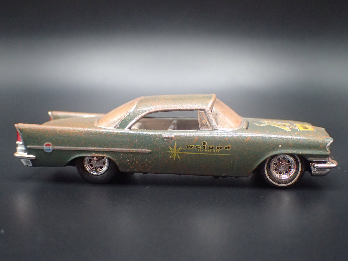 1957 57 CHRYSLER 300C CUSTOM BARN FIND 1:64 SCALE DIORAMA DIECAST MODEL CAR