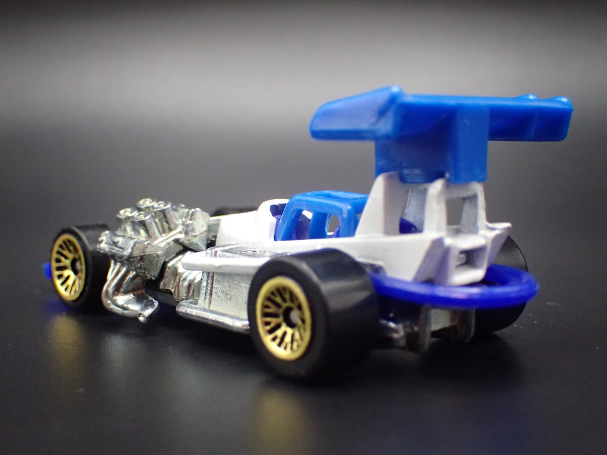 SUPER MODIFIED RACE CAR 1:64 SCALE DIORAMA DIECAST MODEL CAR