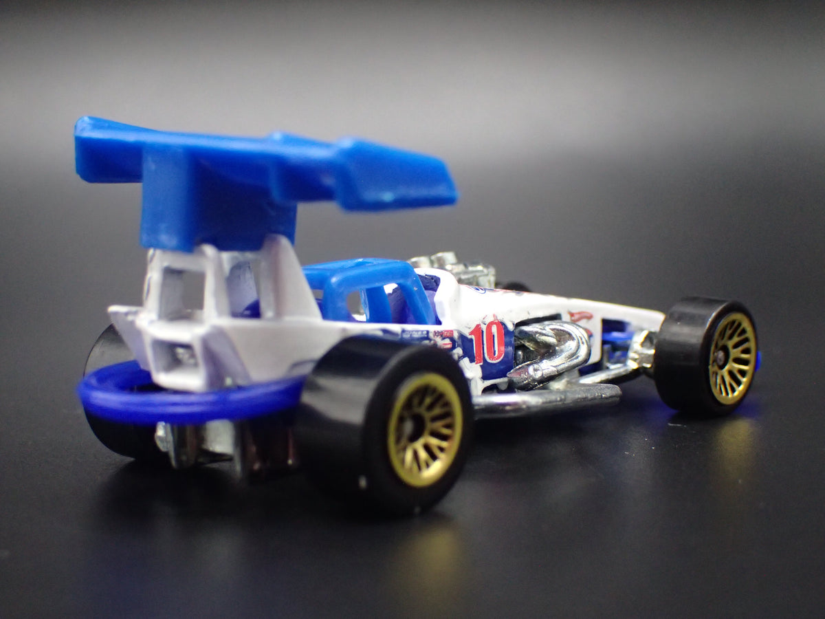 SUPER MODIFIED RACE CAR 1:64 SCALE DIORAMA DIECAST MODEL CAR