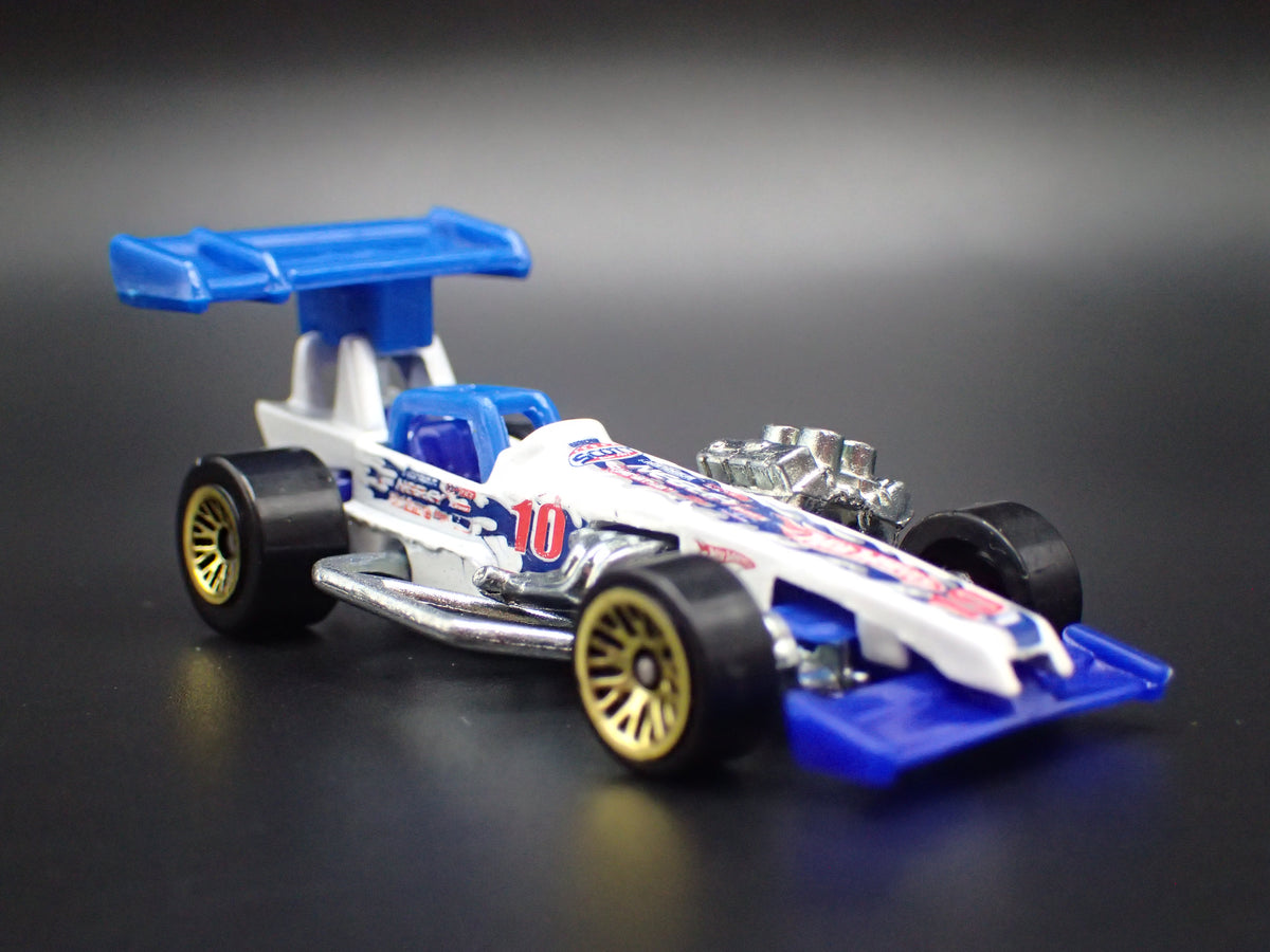 SUPER MODIFIED RACE CAR 1:64 SCALE DIORAMA DIECAST MODEL CAR