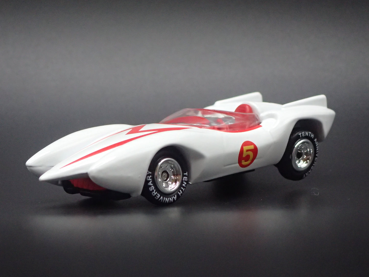 SPEED RACER MACH 5 FIVE RARE 1/64 SCALE COLLECTIBLE DIORAMA DIECAST MODEL CAR