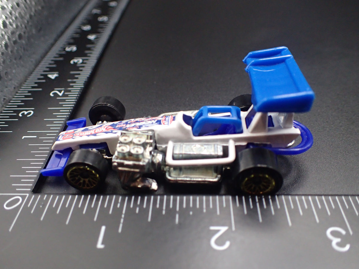 SUPER MODIFIED RACE CAR 1:64 SCALE DIORAMA DIECAST MODEL CAR