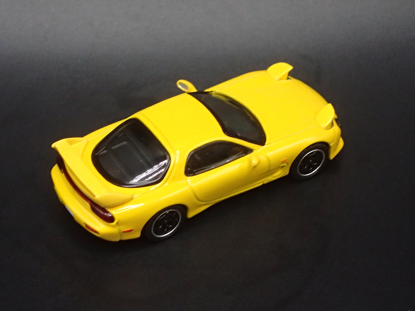 MAZDA RX7 FD3S INITIAL D YELLOW JDM 1:64 SCALE DIORAMA DIECAST MODEL CAR