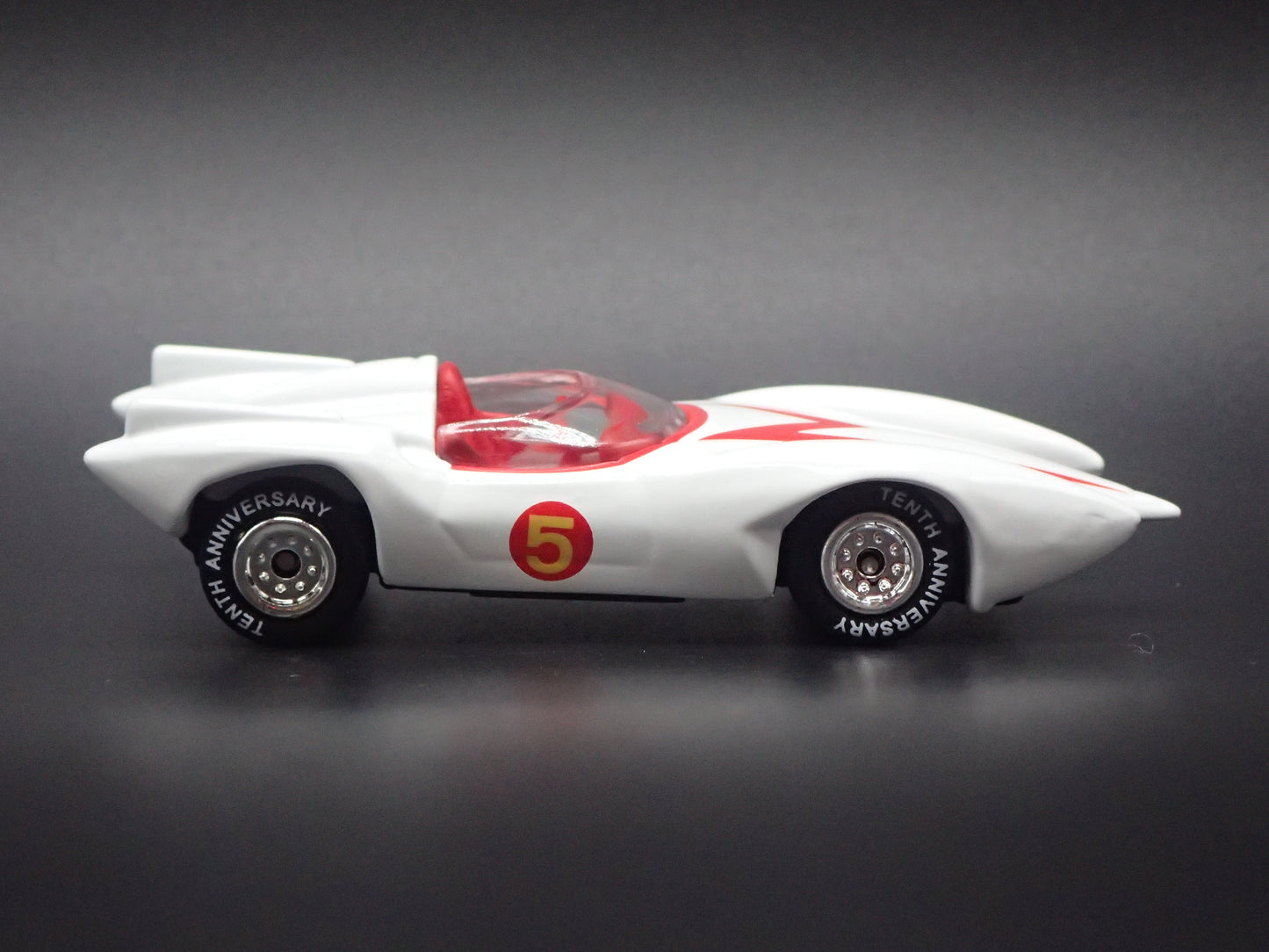 SPEED RACER MACH 5 FIVE RARE 1/64 SCALE COLLECTIBLE DIORAMA DIECAST MODEL CAR