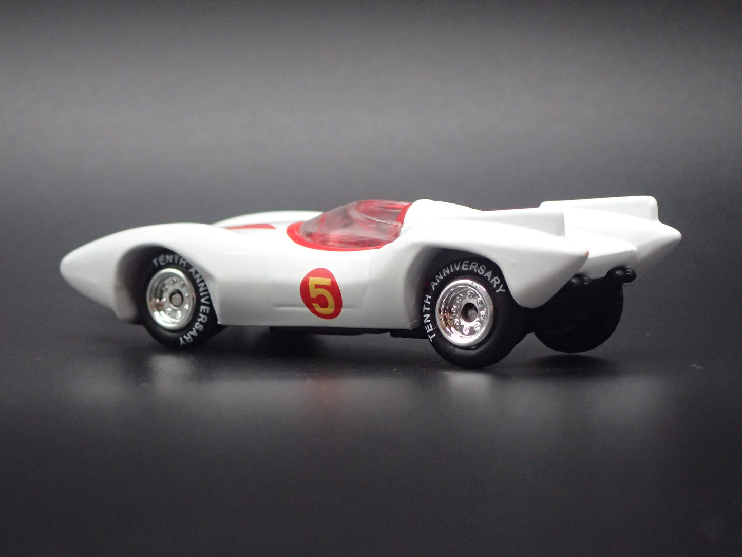 SPEED RACER MACH 5 FIVE RARE 1/64 SCALE COLLECTIBLE DIORAMA DIECAST MODEL CAR
