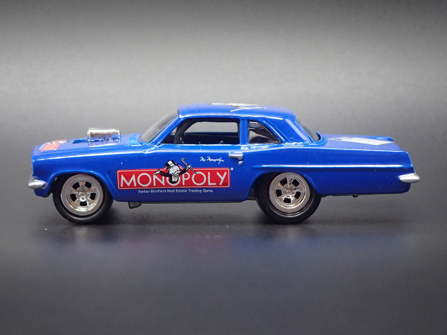 1963 63 PONTIAC TEMPEST MONOPLY 1:64 SCALE COLLECTIBLE DIORAMA DIECAST MODEL CAR