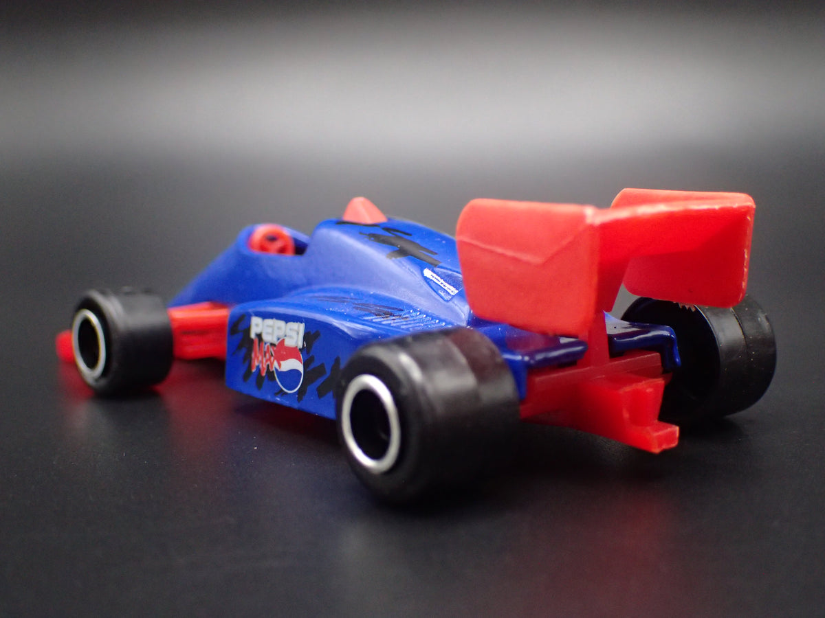PEPSI INDY RACE CAR 1:64 SCALE COLLECTIBLE DIORAMA DIECAST MODEL CAR