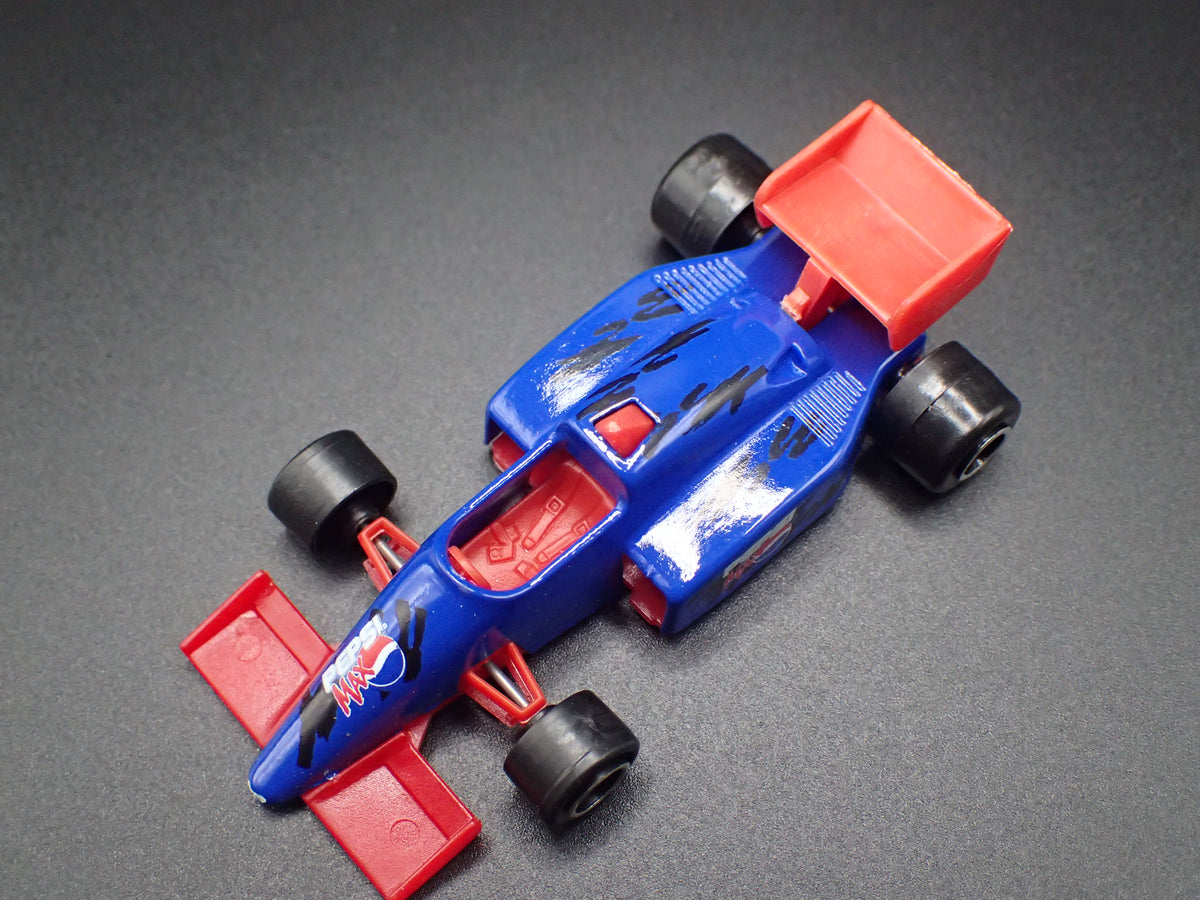 PEPSI INDY RACE CAR 1:64 SCALE COLLECTIBLE DIORAMA DIECAST MODEL CAR