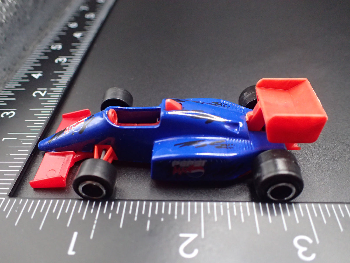 PEPSI INDY RACE CAR 1:64 SCALE COLLECTIBLE DIORAMA DIECAST MODEL CAR