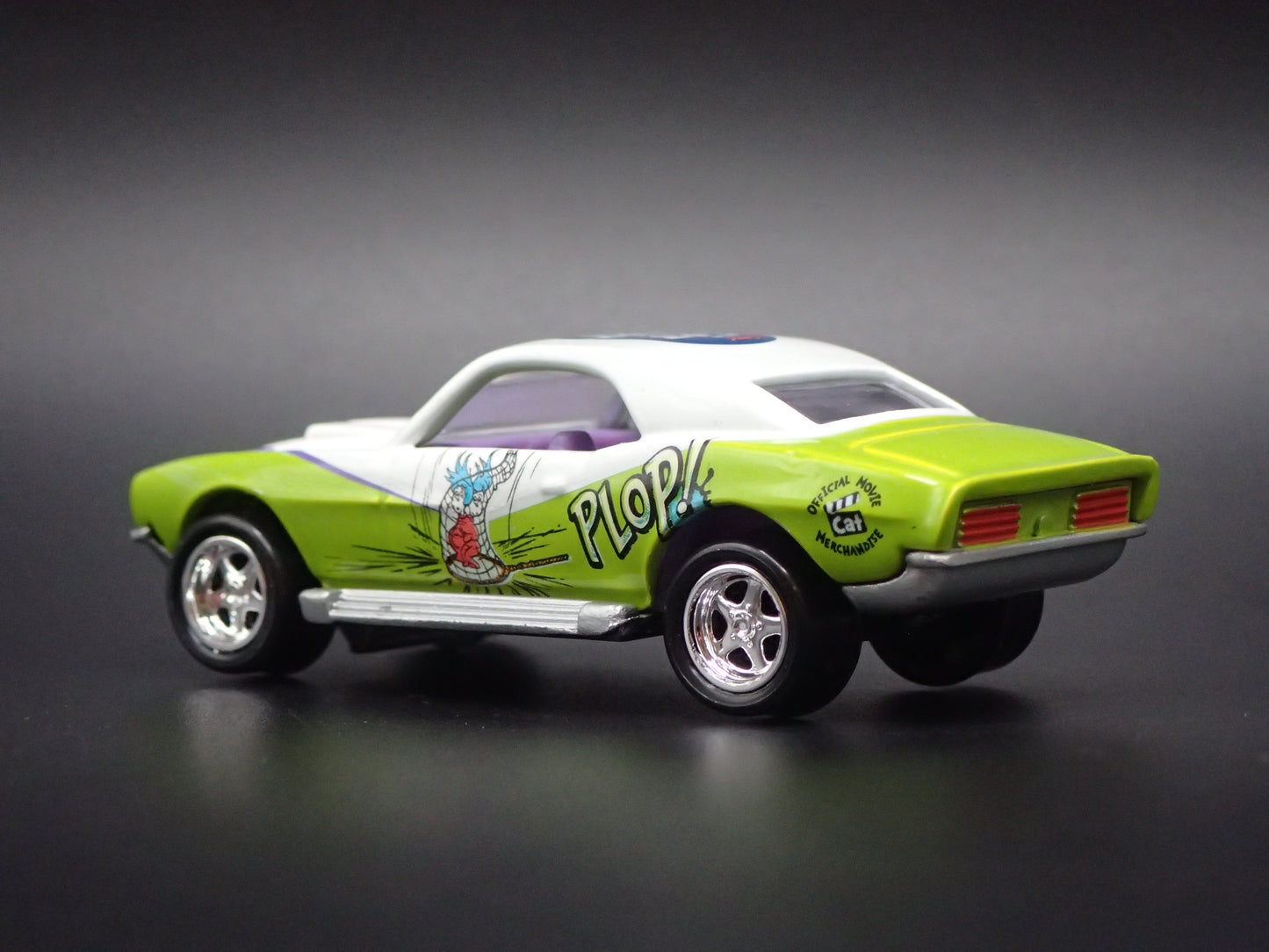 1969 69 CHEVY CHEVROLET CAMARO CAT IN THE HAT 1:64 SCALE DIORAMA DIECAST MODEL CAR