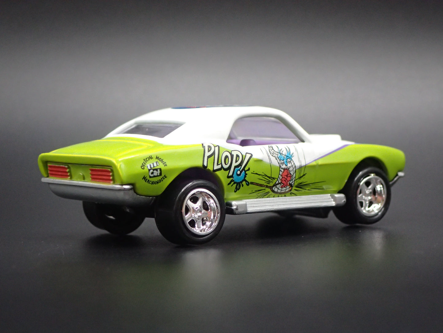 1969 69 CHEVY CHEVROLET CAMARO CAT IN THE HAT 1:64 SCALE DIORAMA DIECAST MODEL CAR