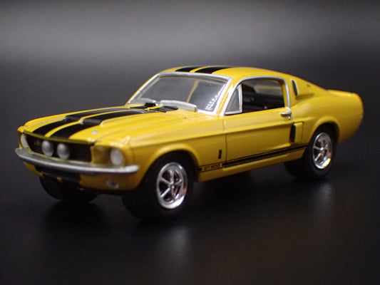 1967 67 FORD MUSTANG SHELBY GT500 FASTBACK 1:64 SCALE DIORAMA DIECAST MODEL CAR-Burning Rubber Toy Company