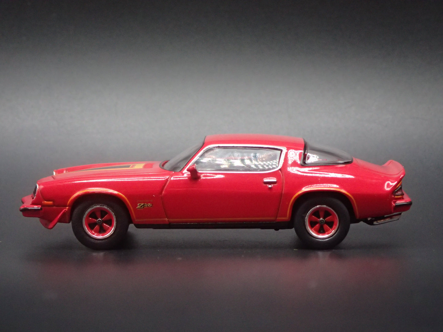 1977 77 CHEVY CHEVROLET CAMARO Z28 RED 1:64 SCALE DIORAMA DIECAST MODEL CAR