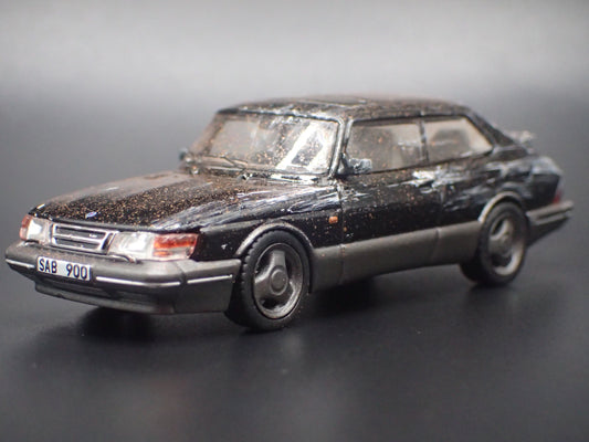 1978-1998 SAAB 900 TURBO CUSTOM WRECKED 1/64 SCALE DIORAMA DIECAST MODEL CAR