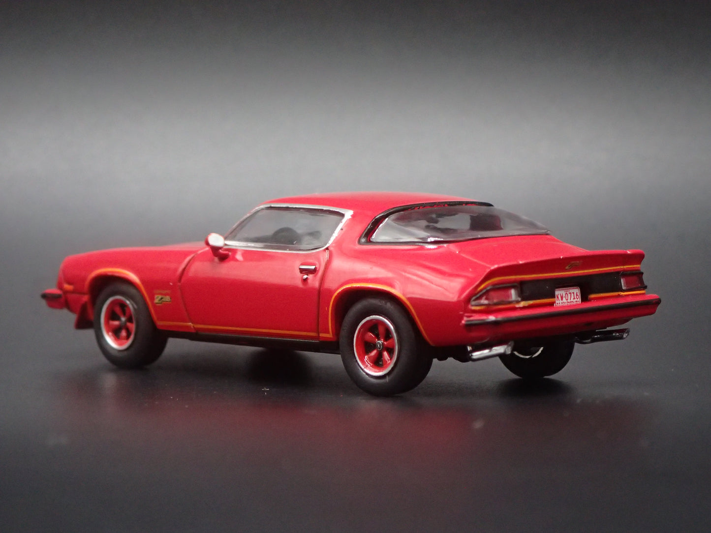 1977 77 CHEVY CHEVROLET CAMARO Z28 RED 1:64 SCALE DIORAMA DIECAST MODEL CAR