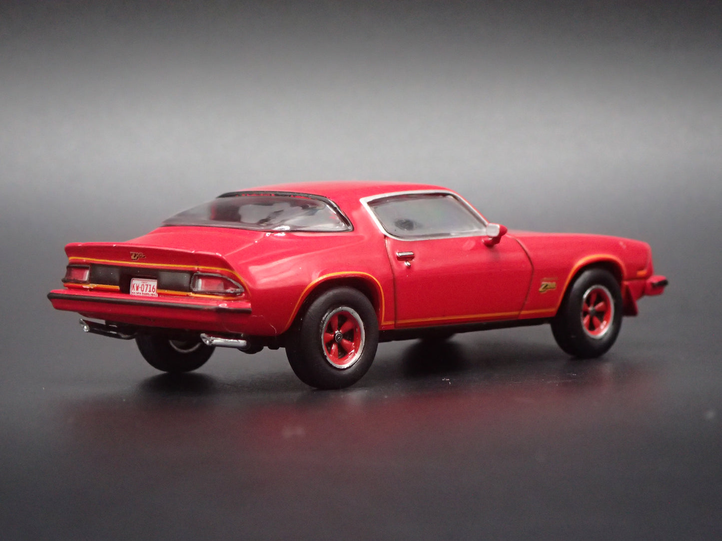 1977 77 CHEVY CHEVROLET CAMARO Z28 RED 1:64 SCALE DIORAMA DIECAST MODEL CAR