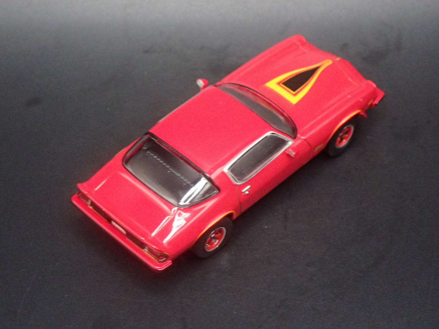 1977 77 CHEVY CHEVROLET CAMARO Z28 RED 1:64 SCALE DIORAMA DIECAST MODEL CAR