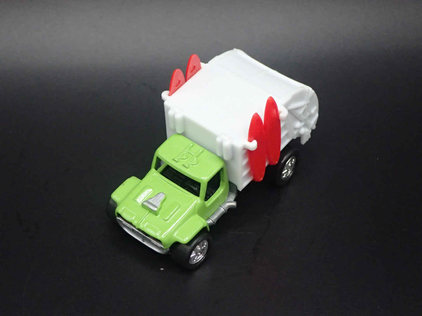 GARBAGE TRUCK TOM DANIELS CUSTOM GREEN 1:64 SCALE DIORAMA DIECAST MODEL CAR