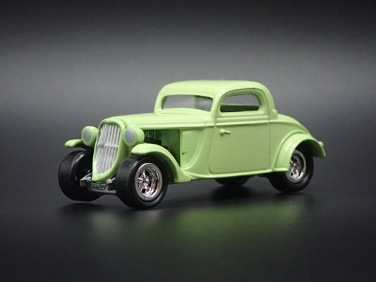 1934 34 FORD COUPE HOT ROD 1:64 SCALE COLLECTIBLE DIORAMA DIECAST MODEL CAR