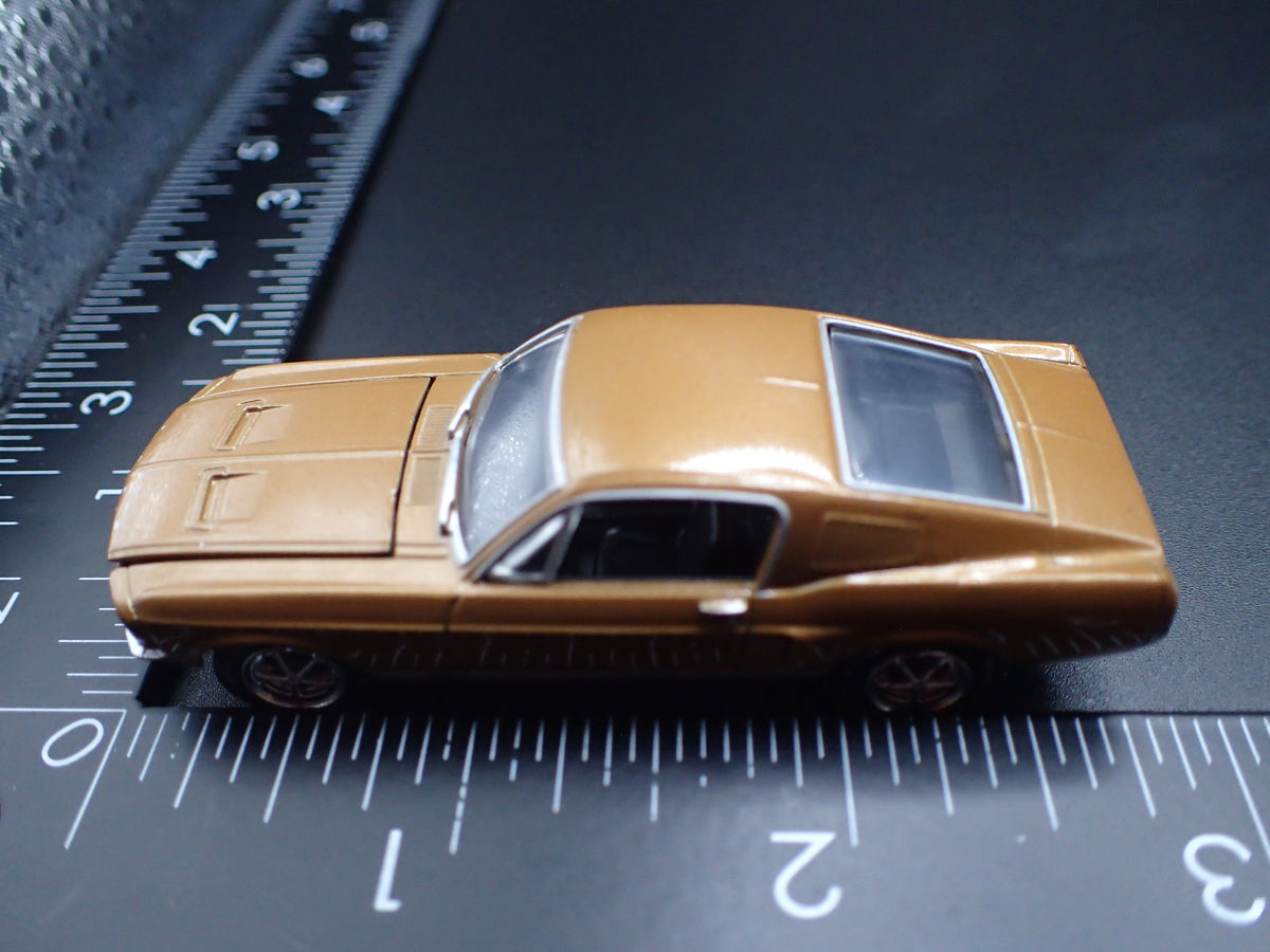 1967 67 FORD MUSTANG GT FASTBACK GOLD 1:64 SCALE DIORAMA DIECAST MODEL CAR