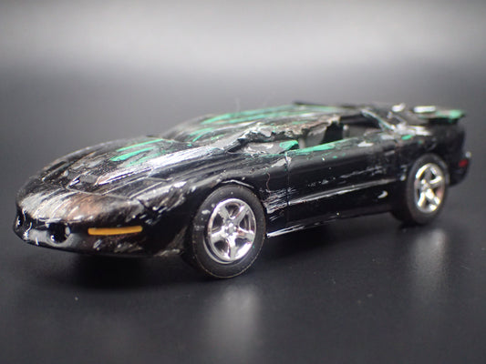 1997 97 PONTIAC FIREBIRD T/A TA ROLLOVER JUNKYARD 1:64 SCALE DIECAST MODEL CAR
