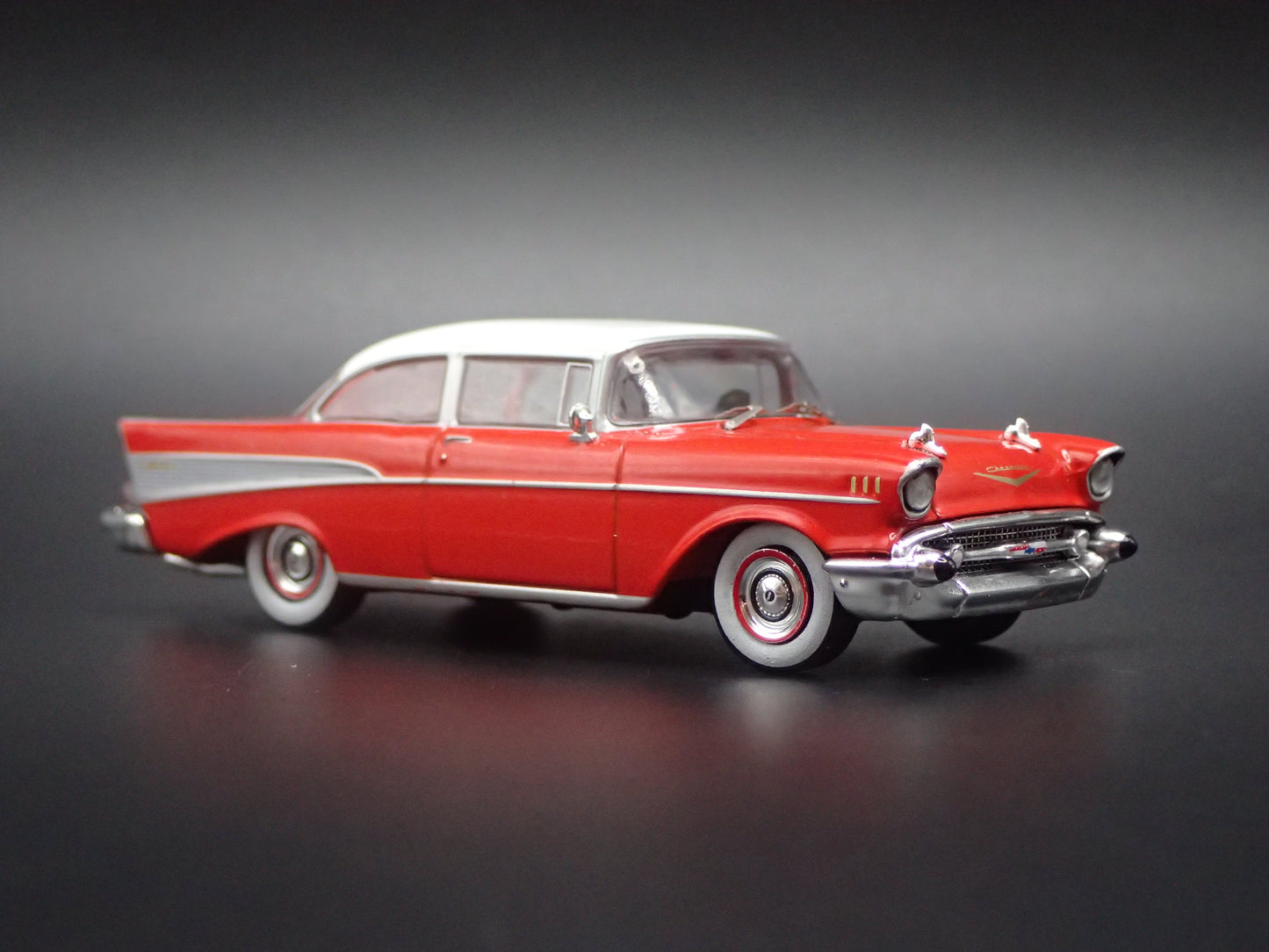 1957 57 CHEVY CHEVROLET BEL AIR SEDAN RED 1:64 SCALE DIECAST MODEL CAR